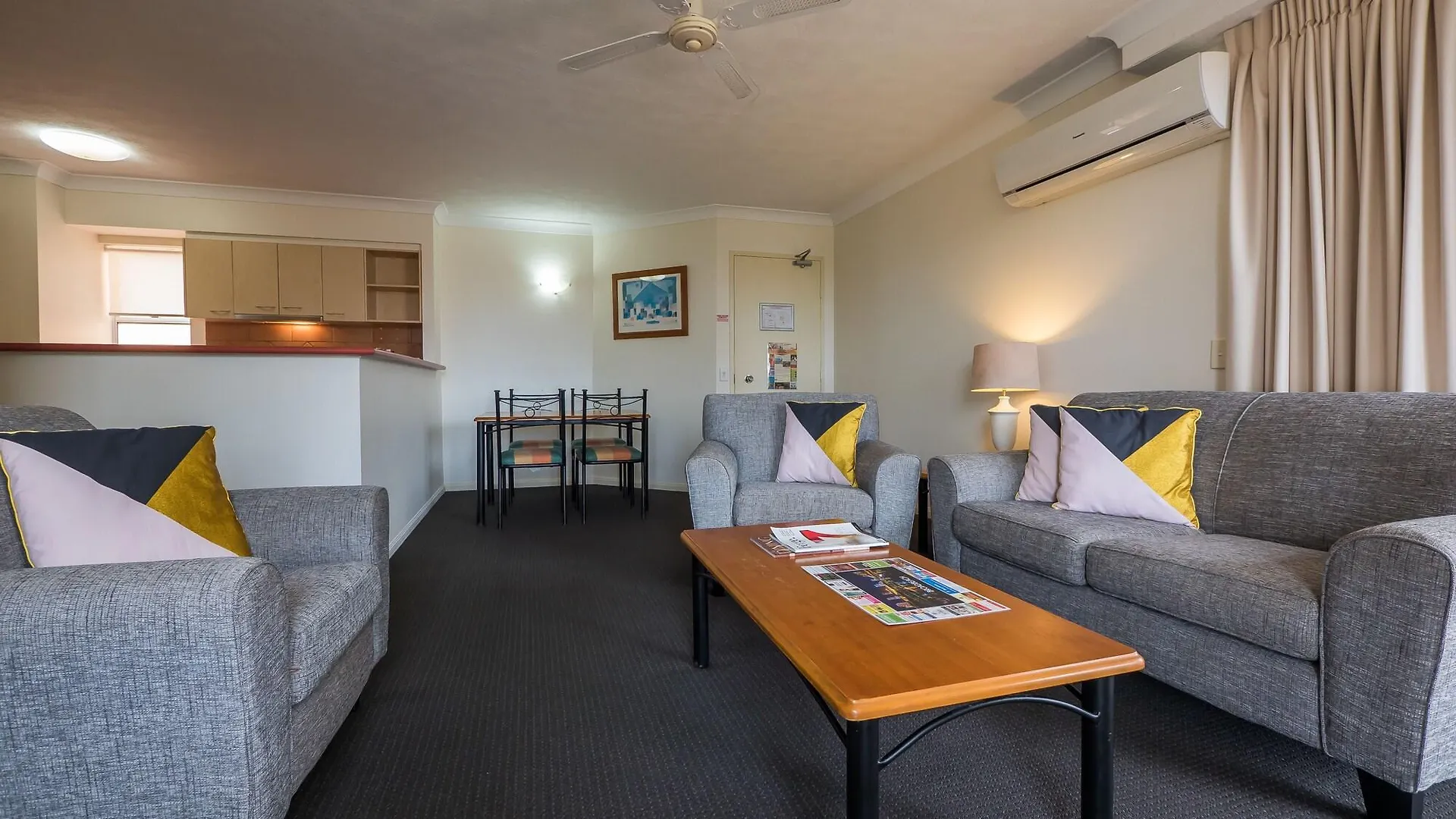 **** Aparthotel San Mateo On Broadbeach Gold Coast Australia