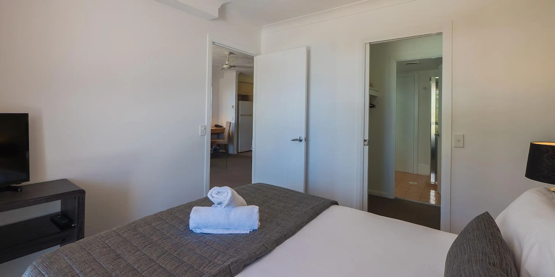 San Mateo On Broadbeach Gold Coast 4*,
