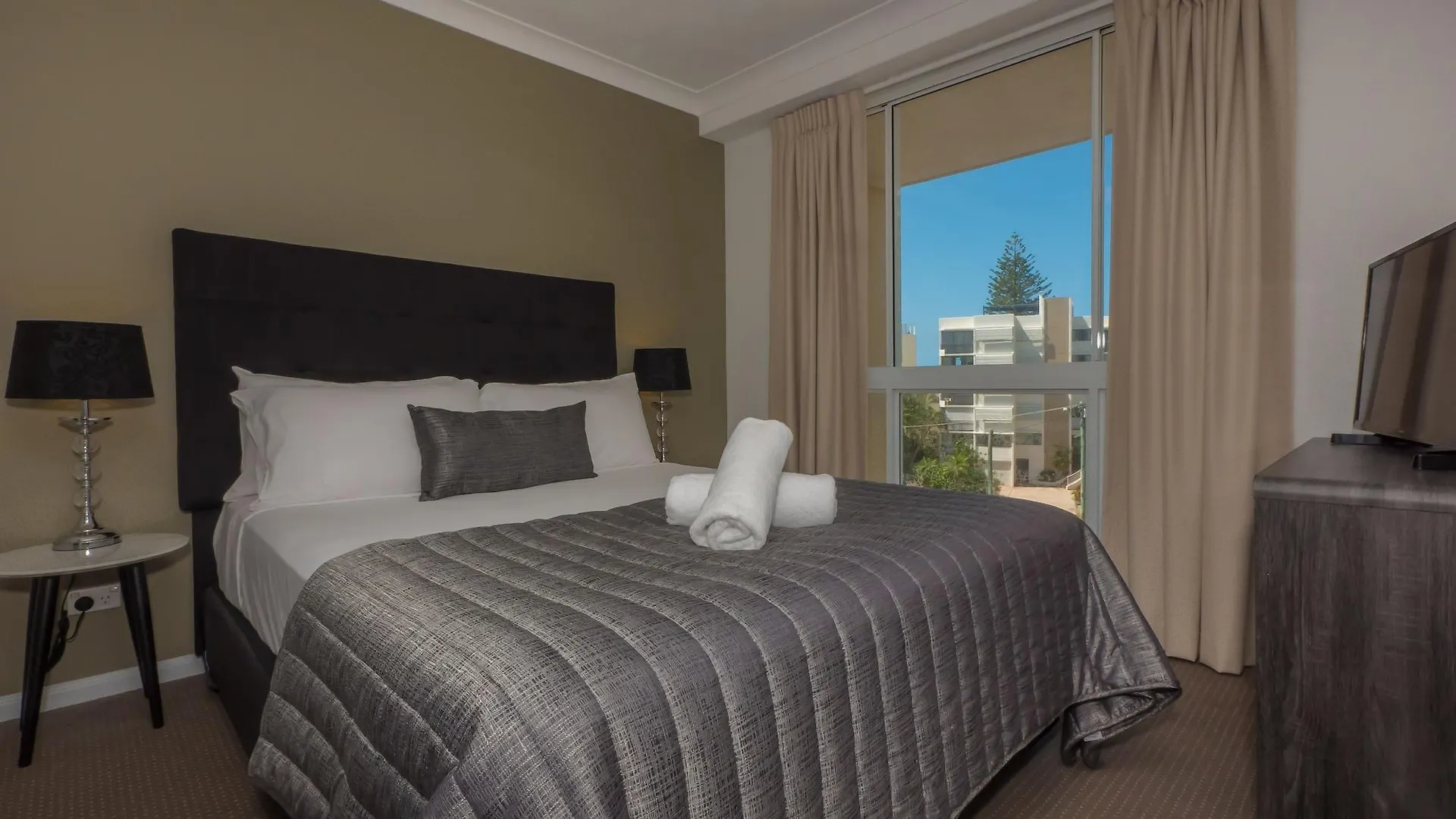 San Mateo On Broadbeach Gold Coast